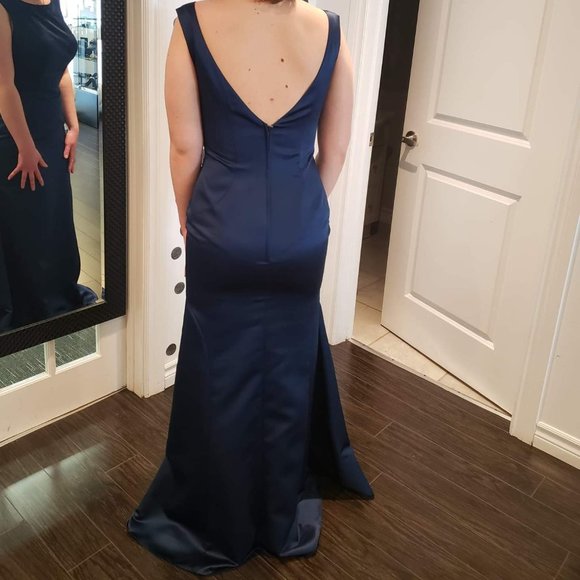 Beautiful Dark Navy Prom dress- Never been worn - Picture 2 of 4